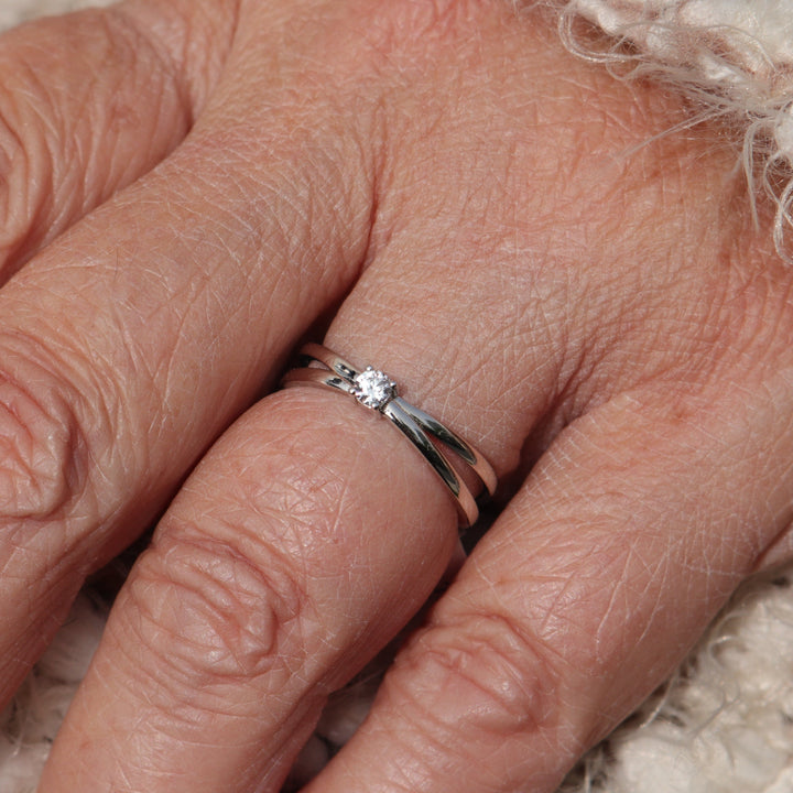 Mathieu Blanchard Bagues Bague Croisée en argent sterling