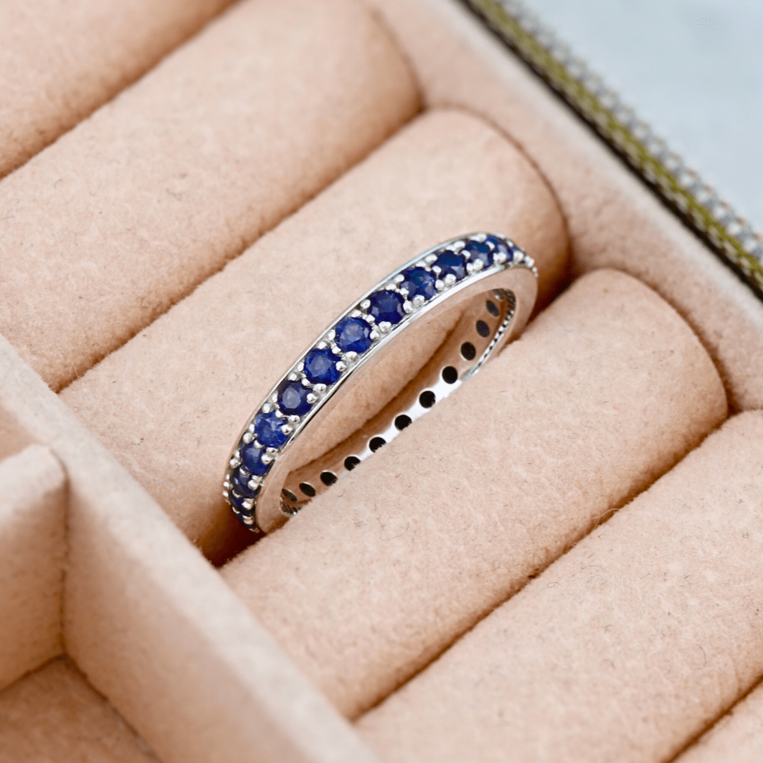 Mathieu Blanchard Bagues Bague Éternité en or 14K - 18K ou platine et saphirs