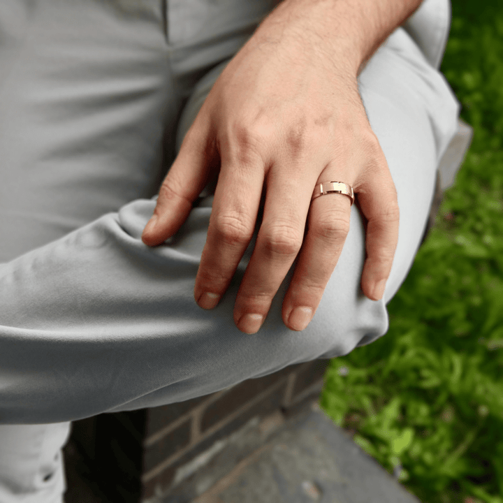 Mathieu Blanchard Bagues Bague jonc Linéo en or 10K