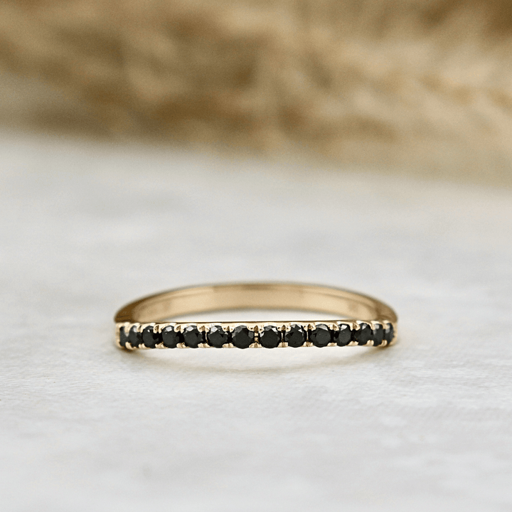 Mathieu Blanchard Bagues Bague Semi-éternité courbe en or 14K - 18K ou platine et diamants noirs