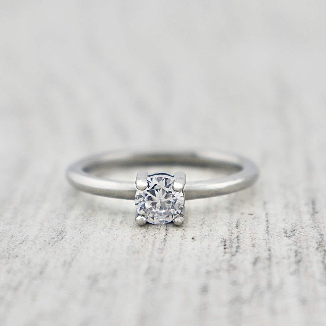 Mathieu Blanchard Bagues Bague Solitaire en acier