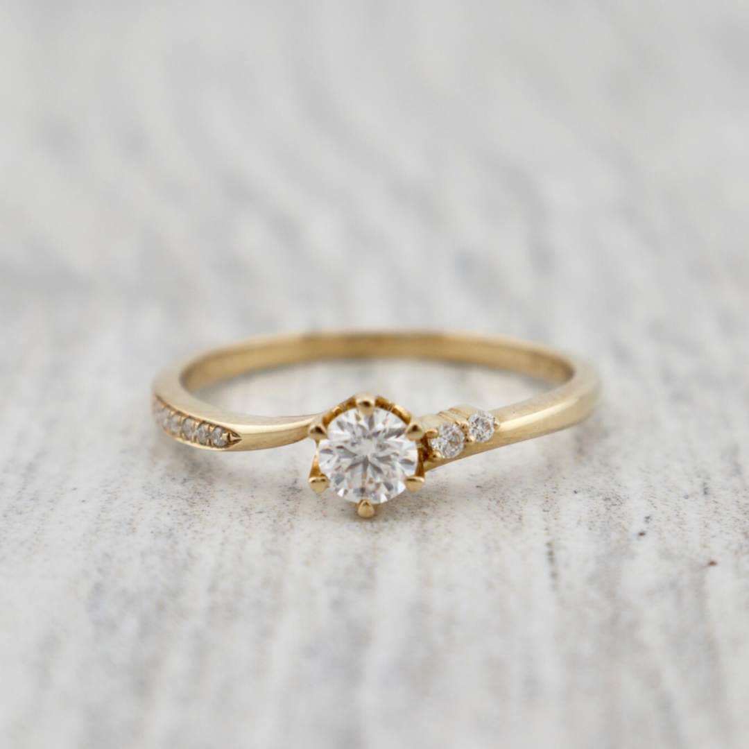 Mathieu Blanchard Bagues Bague solitaire en or 10K et moissanites