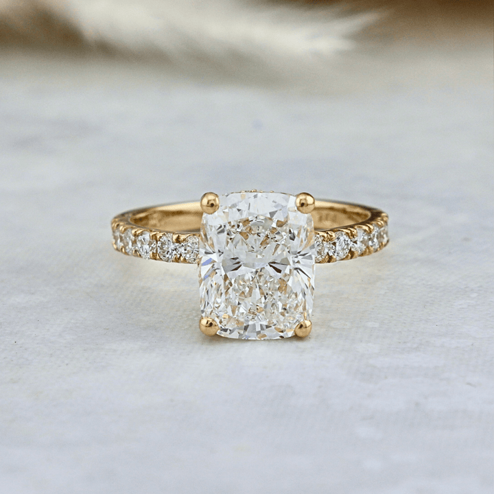 Mathieu Blanchard Bagues Bague solitaire Halo ct en or 14K - 18K ou platine et diamant cushion 2.5 ct