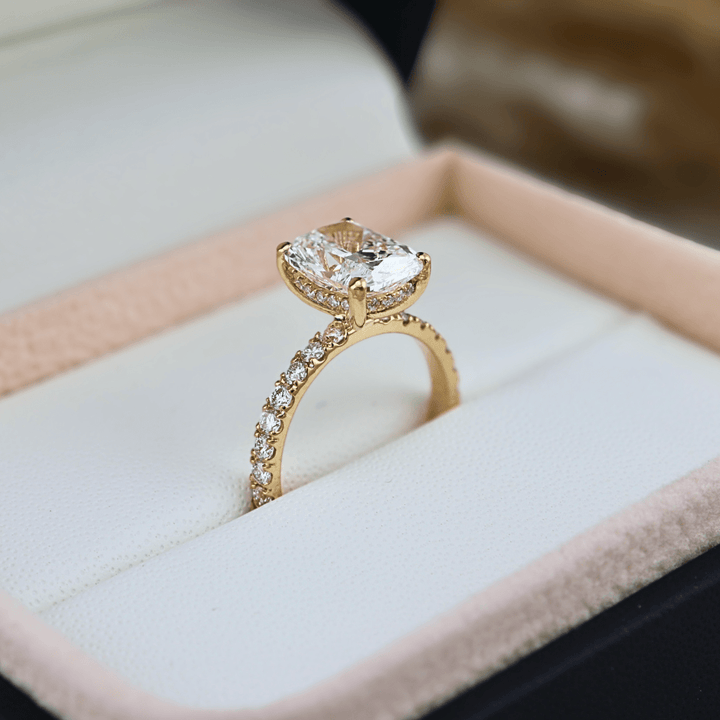 Mathieu Blanchard Bagues Bague solitaire Halo ct en or 14K - 18K ou platine et diamant cushion 2.5 ct