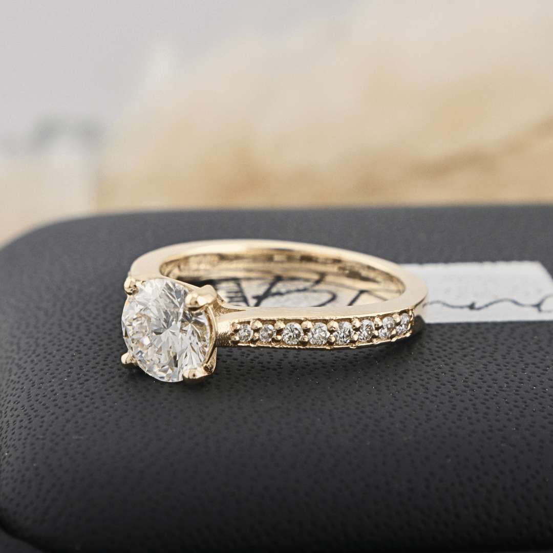 Mathieu Blanchard Bagues Bague solitaire Pavé en or 14K - 18K ou platine et diamant 1 ct