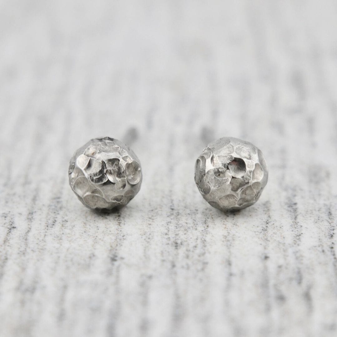 Mathieu Blanchard Boucles d'oreilles Boucles d’oreilles Billes avec fini coupe diamant 5mm en acier