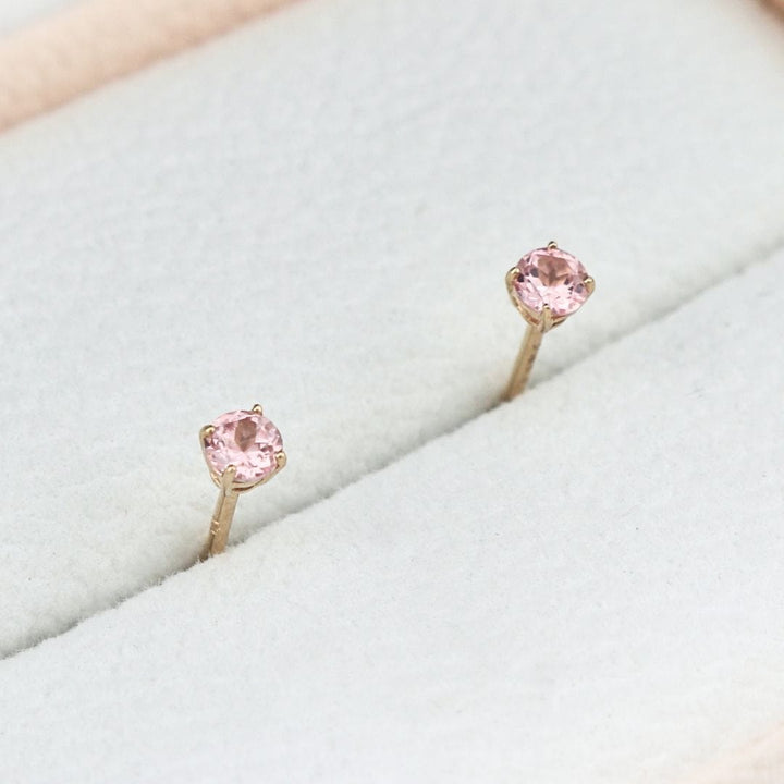 Mathieu Blanchard Boucles d'oreilles Boucles d'oreilles Classiques en or jaune 14K et saphirs