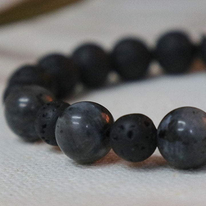 Mathieu Blanchard Bracelet Magmatique en labradorite et pierre de lave