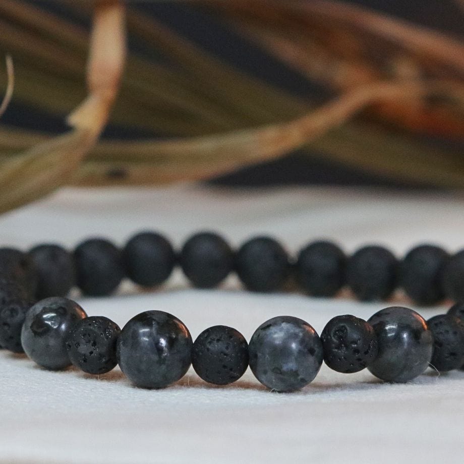 Mathieu Blanchard Bracelet Magmatique en labradorite et pierre de lave