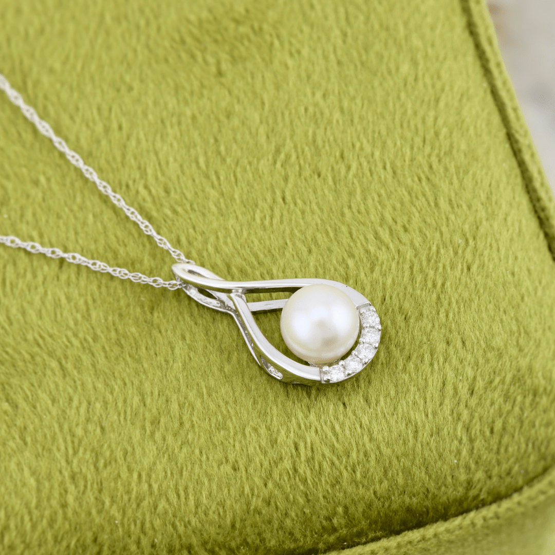 - Colliers Collier Orya en or 10K, perle et diamants