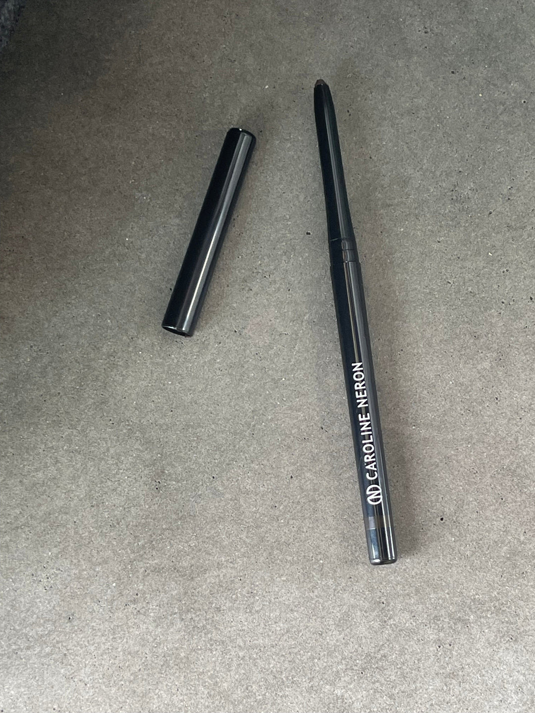 Caroline Néron Crayon pour les yeux brun chocolat