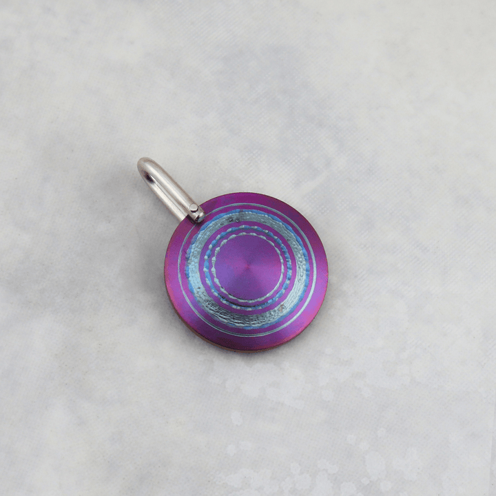 Christine Dwane Pendentif en argent sterling et titane