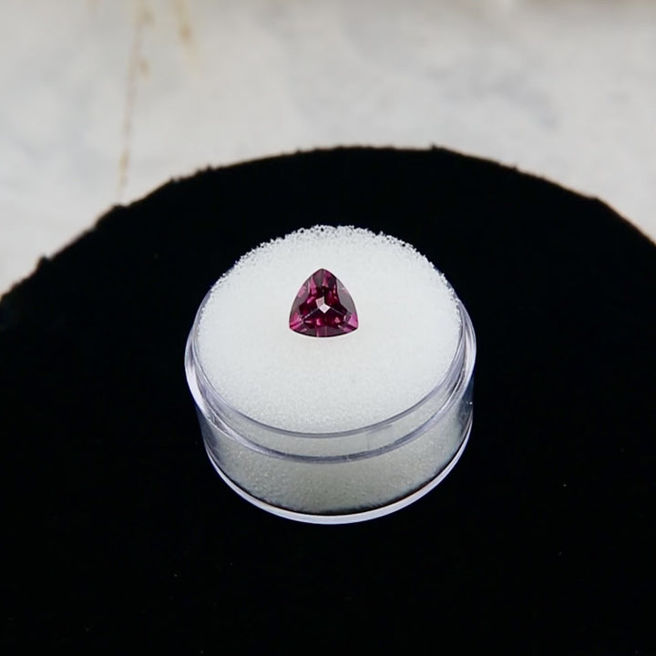 Topaze Naturel Rose Taille Trillion 7 mm