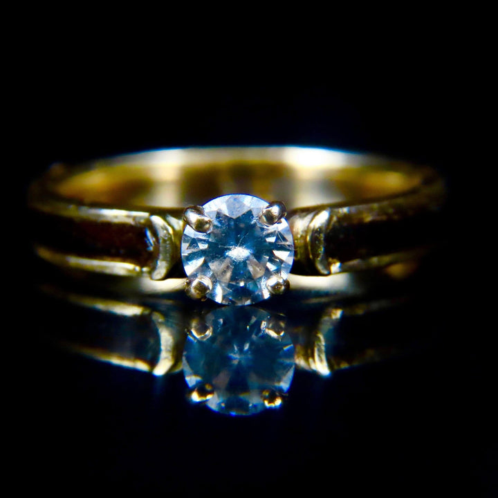 Atelier du bon bouleau Bague Solitaire en bois, or 14K - 18K et moissanite personnalisée