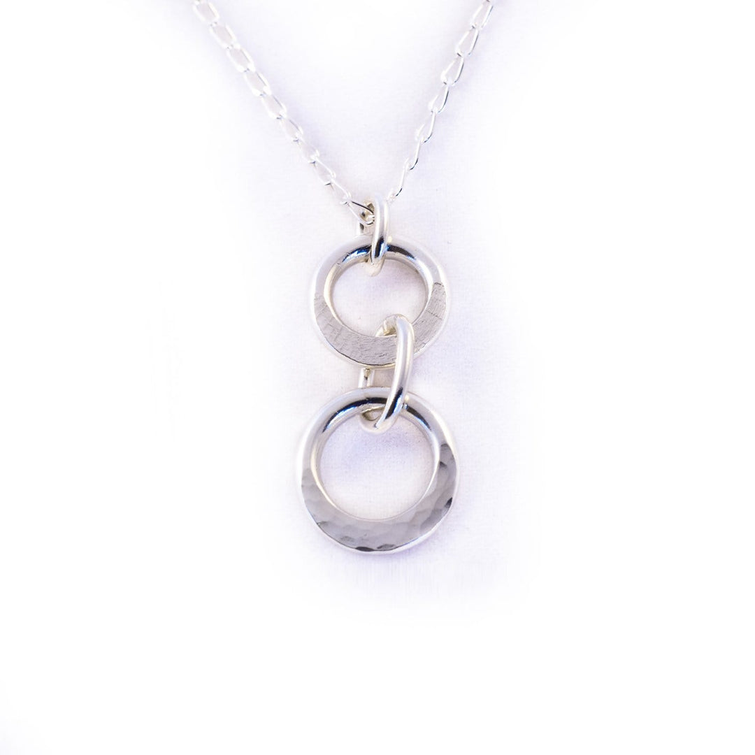 Audrey Seyer 18 pouces Collier anneaux en argent sterling