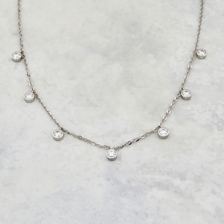 Collier en or 14K serti de moissanites