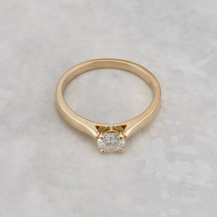 Bague solitaire Classique en or 14K - 18K et moissanite 0,5 ct