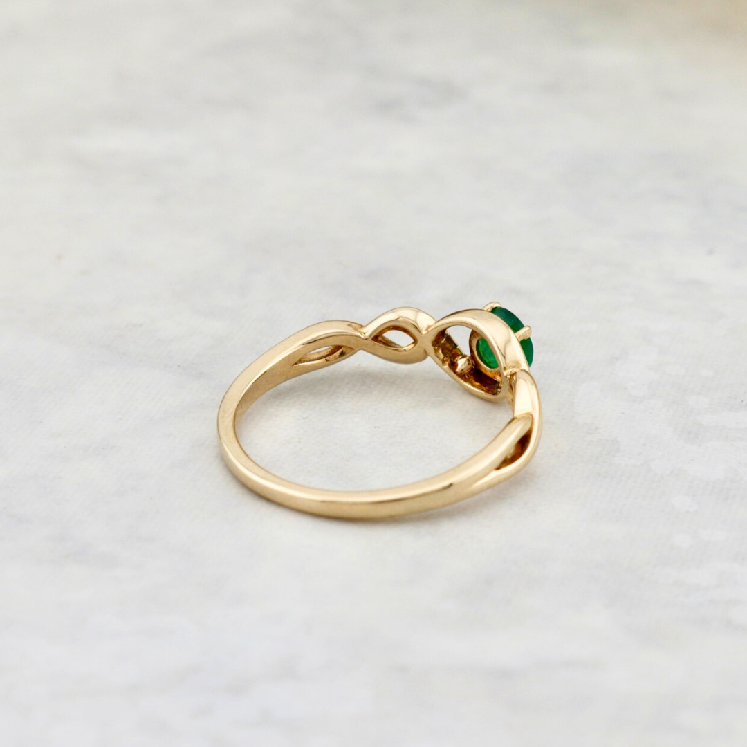 Twist 10K Gold and Emerald Ring