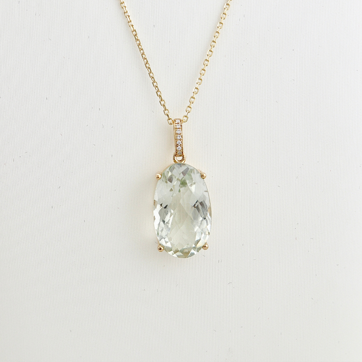 Collier en or 14K, diamants et améthyste verte