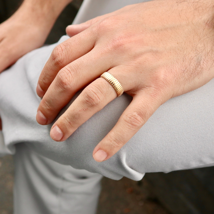Vertical 10K Gold Ring