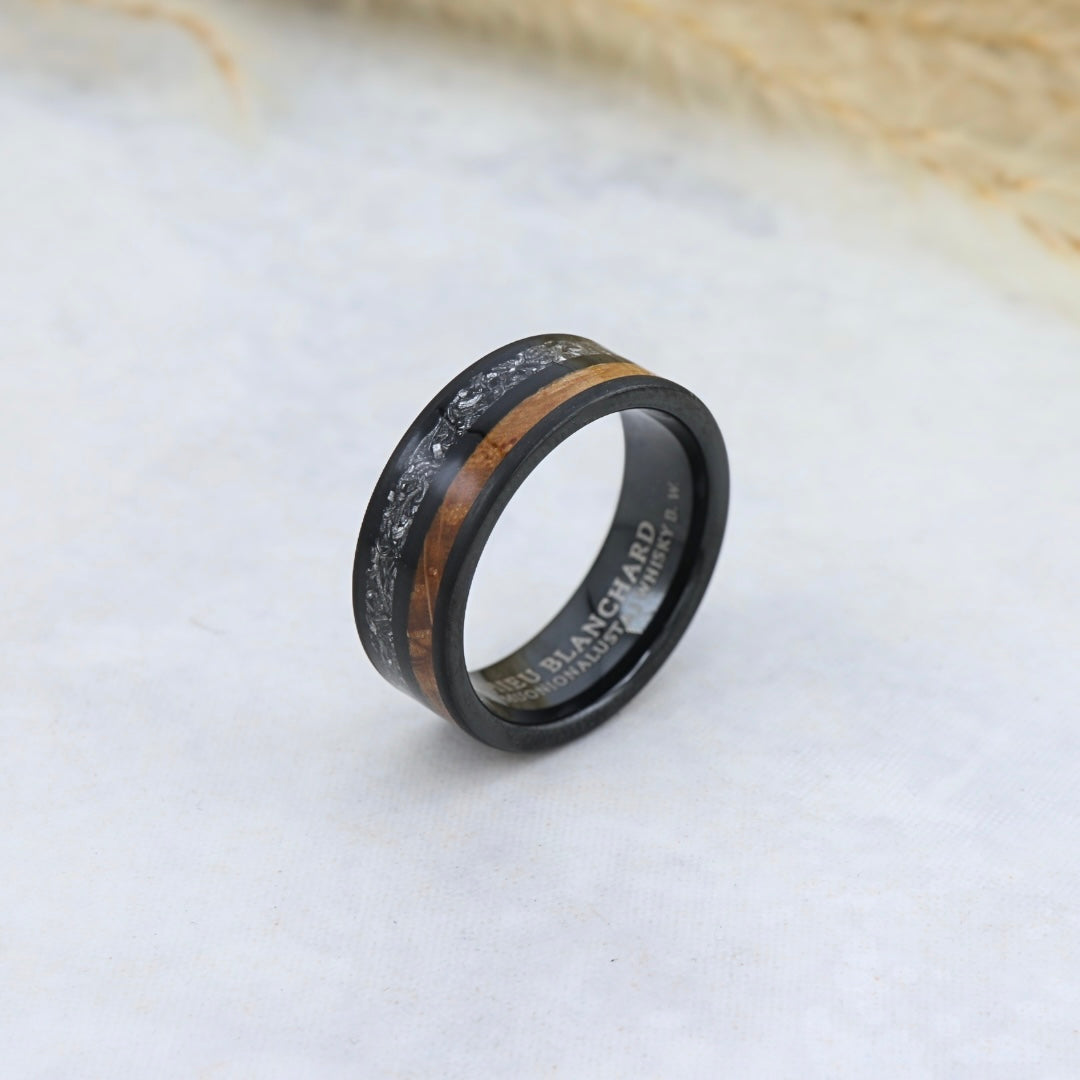 8mm Muonionalusta Meteorite &amp; Whisky Barrel Wood Tungsten Ring