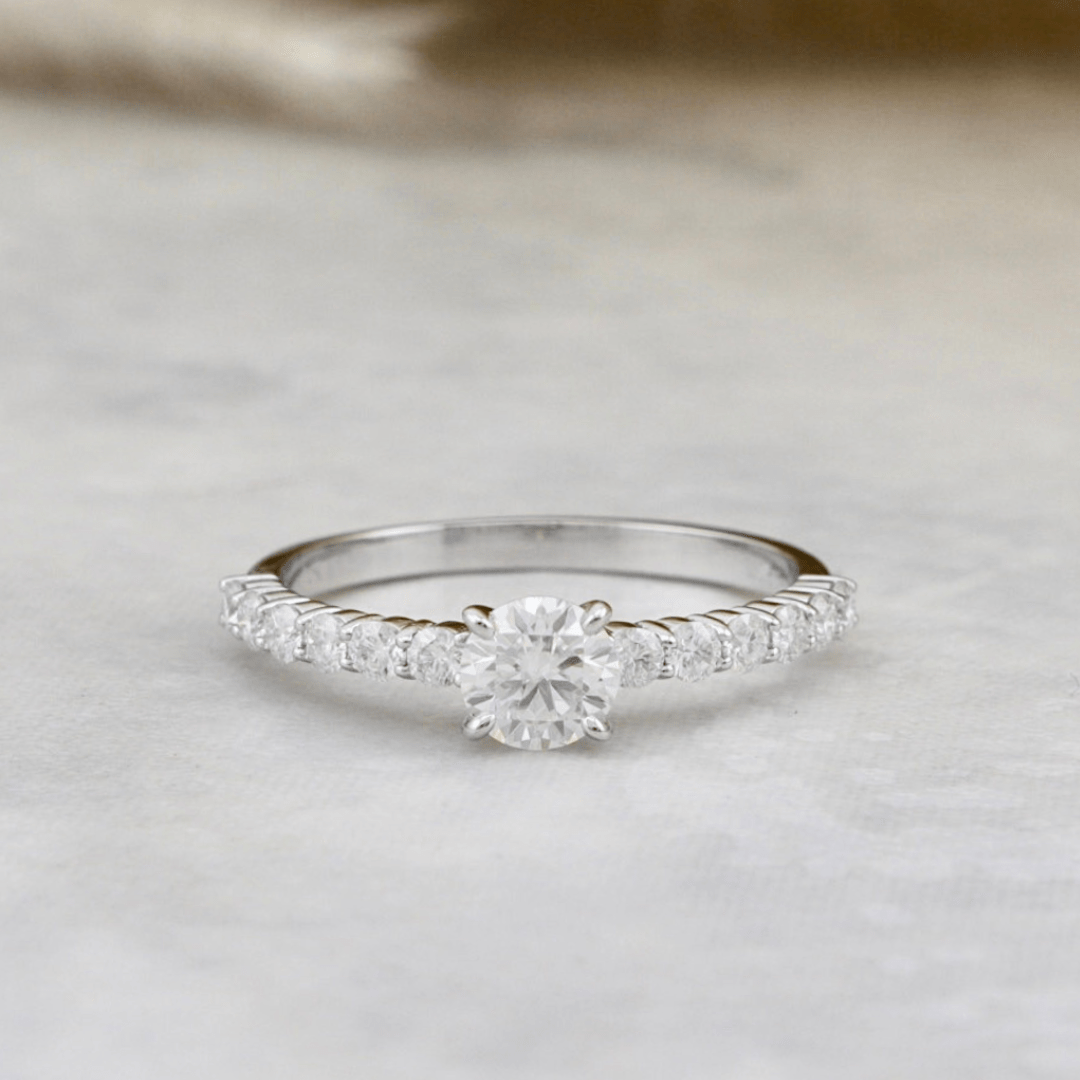 Mathieu Blanchard Bagues Grandeur 4.5 / Argent Bague Éclat en or 10K et moissanites 0.5 ct + 0.42 ctw