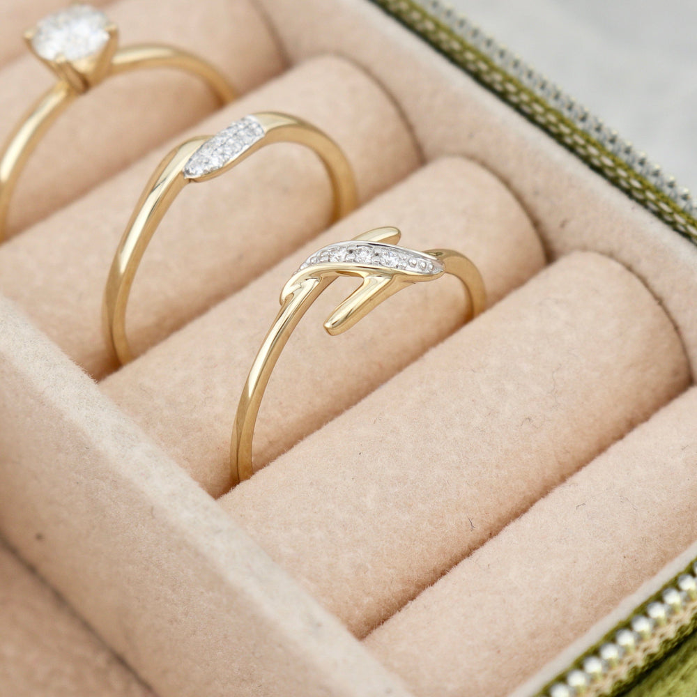 - Bagues Bague en or 10K et diamants