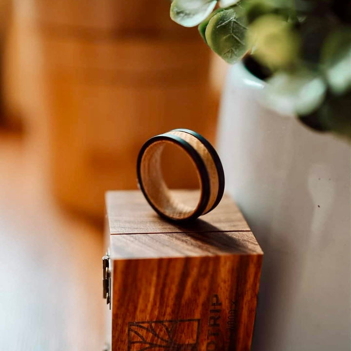 Roadtripmadewood Bagues Bague en tungstène et bois de whisky