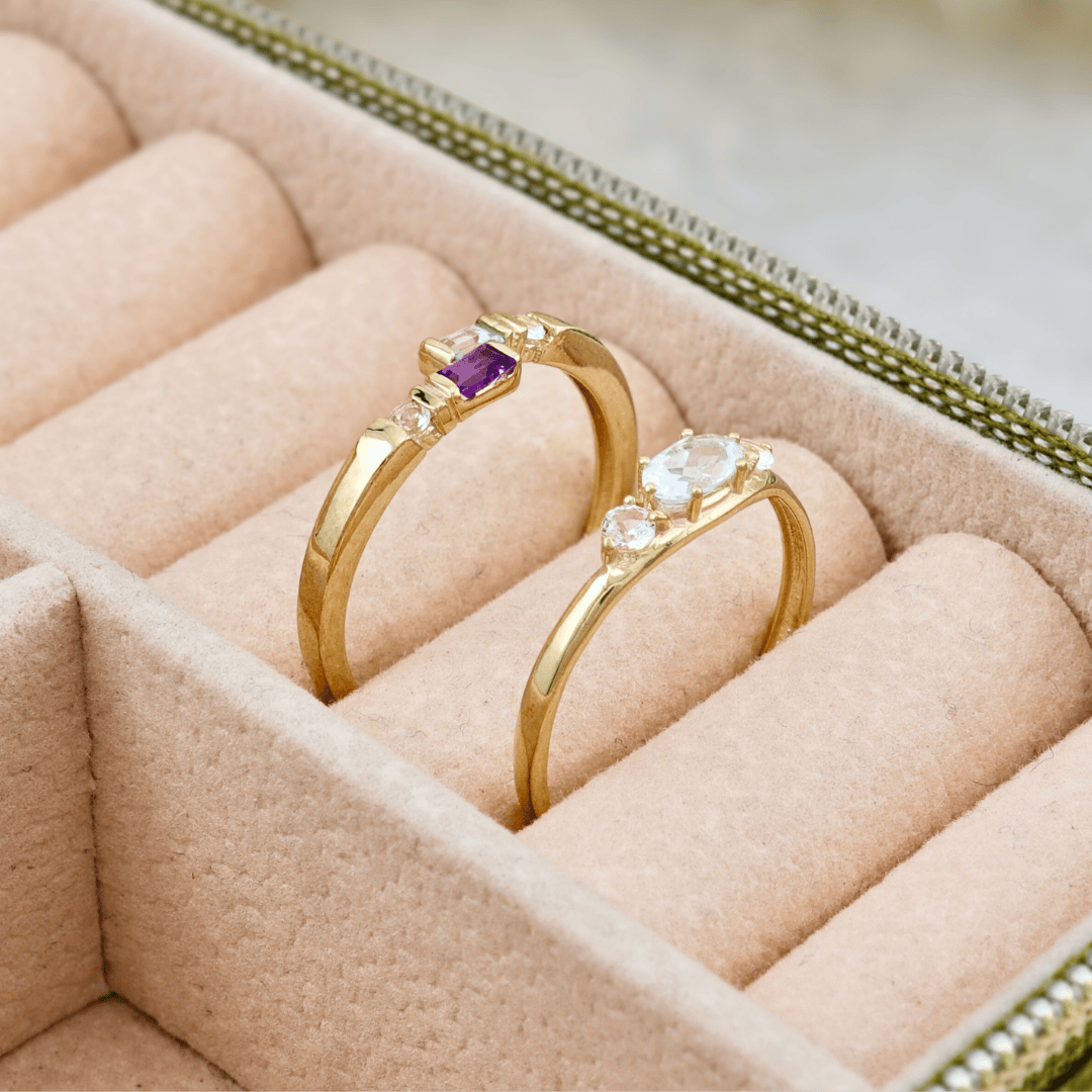 Bague et améthyste, topaze bleu &amp; blanc en or jaune 10K - Bagues Bague en or 10K et améthyste, topaze bleu &amp; blanc | Mathieu Blanchard Mathieu Blanchard Joaillerie