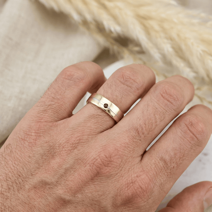 Bague Horizon et saphir Mathieu Blanchard Bagues Jonc de mariage 2 tons et saphir noir | Mathieu Blanchard Joaillerie Mathieu Blanchard Joaillerie