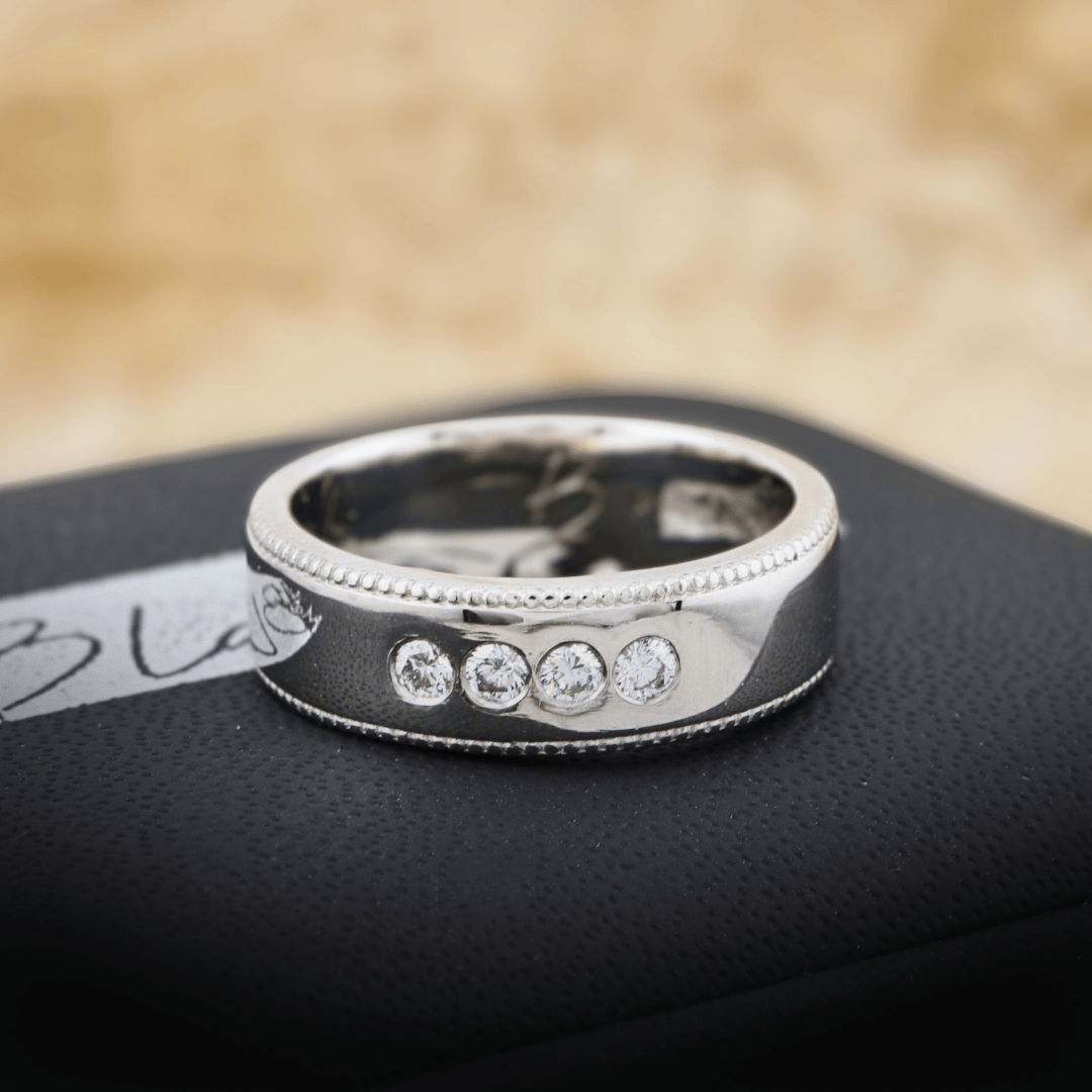 Bague Jonc Milgrain et Diamants Mathieu Blanchard Bagues Jonc de fiançailles en or 14K - 18K et 3 diamants| Mathieu Blanchard Mathieu Blanchard Joaillerie