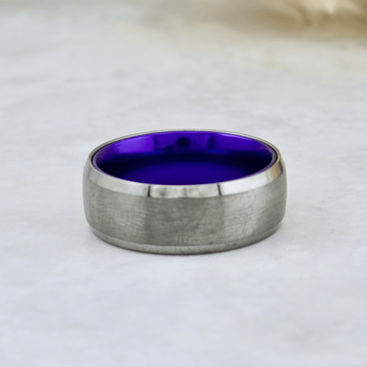 Bague Mauve Électrique en tungstène Roadtripmadewood Bagues Bague Mauve Électrique en tungstène | Mathieu Blanchard® Mathieu Blanchard Joaillerie