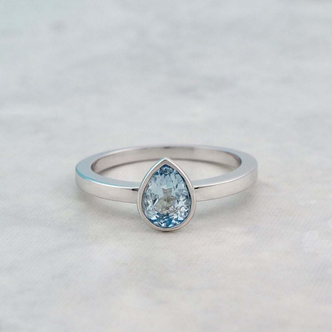 Mathieu Blanchard Bagues Bague Poire en or 14K  - 18K ou platine et aigue-marine