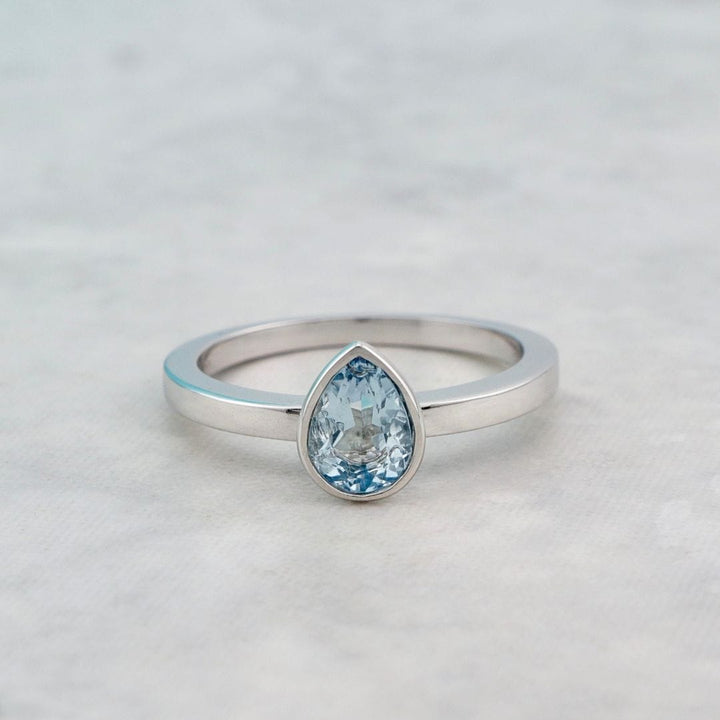 Mathieu Blanchard Bagues Bague Poire en or 14K  - 18K ou platine et aigue-marine