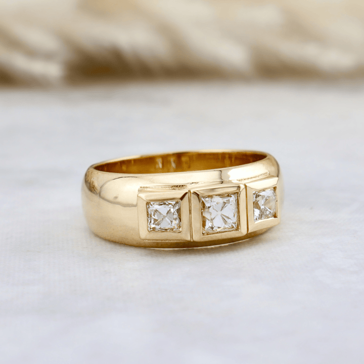 Bague Princesse et diamants Mathieu Blanchard Bagues Bague sur mesure - Diamants Princesse en or 18K | Mathieu Blanchard Mathieu Blanchard Joaillerie