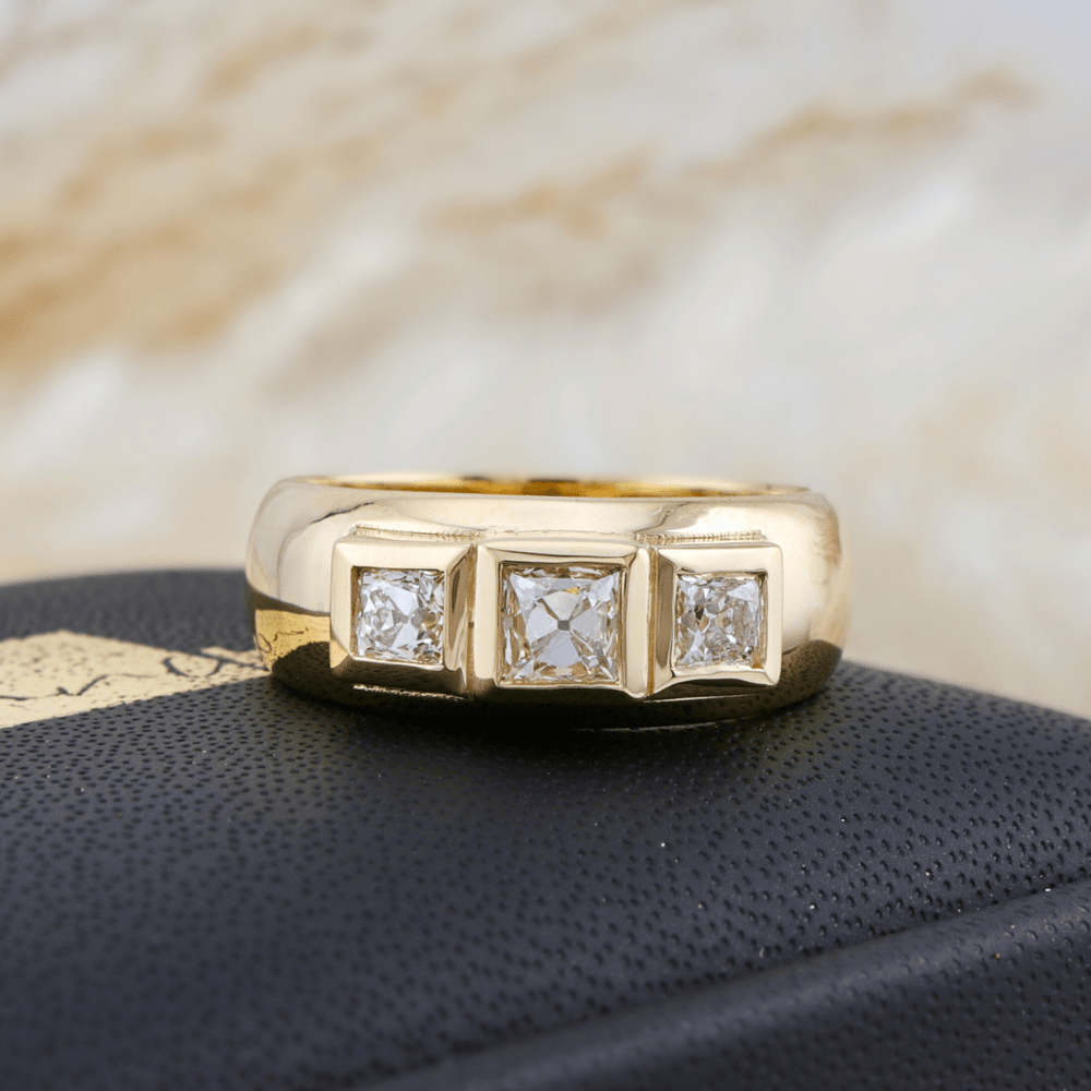 Bague Princesse et diamants Mathieu Blanchard Bagues Bague sur mesure - Diamants Princesse en or 18K | Mathieu Blanchard Mathieu Blanchard Joaillerie