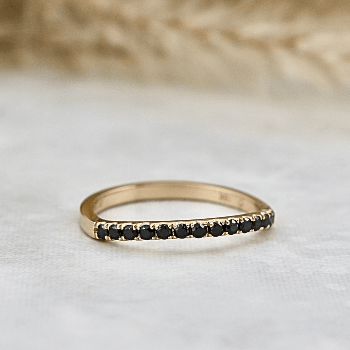 Bague Semi-éternité courbe et diamants noirs Mathieu Blanchard Bagues Bague de contour en or 14K - 18K ou platine et diamants noirs | Mathieu Blanchard Joaillerie Mathieu Blanchard Joaillerie