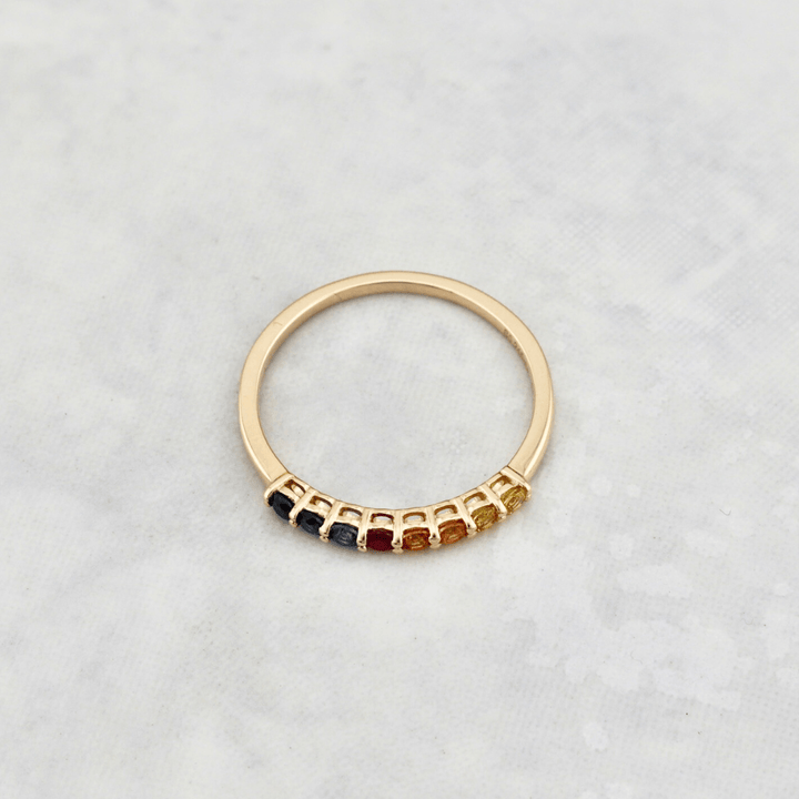 Bague semi-éternité Saphirs et Rubis Mathieu Blanchard Bagues Semi-éternité à arc-en-ciel saphirs et rubis  en or 14K | Mathieu Blanchard Mathieu Blanchard Joaillerie