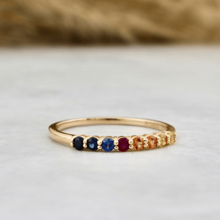 Bague semi-éternité Saphirs et Rubis Mathieu Blanchard Bagues Semi-éternité à arc-en-ciel saphirs et rubis  en or 14K | Mathieu Blanchard Mathieu Blanchard Joaillerie