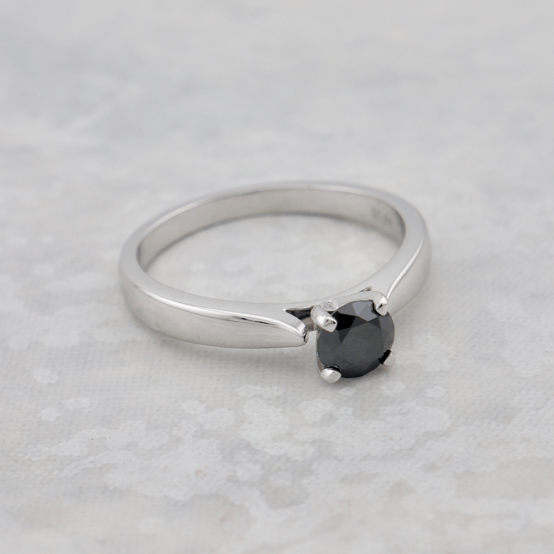 Mathieu Blanchard Bagues Bague solitaire Classique en or 14K et moissanite noir 0,5 ct