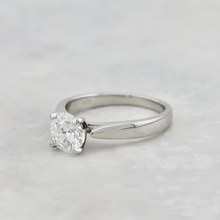 Mathieu Blanchard Bagues Bague solitaire Classique en platine et diamant 1,05 ct