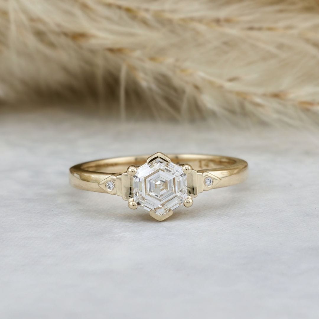Bague Solitaire Diamant Hexagone 1 ct Mathieu Blanchard Bagues Bague Solitaire Diamant Hexagone 1 ct | Mathieu Blanchard Mathieu Blanchard Joaillerie