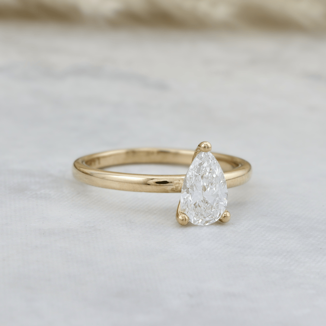 Bague solitaire Diamant Poire Mathieu Blanchard Bagues Bague Solitaire en or 14K - 18K et diamant poire 0,5ct | Mathieu Blanchard Mathieu Blanchard Joaillerie