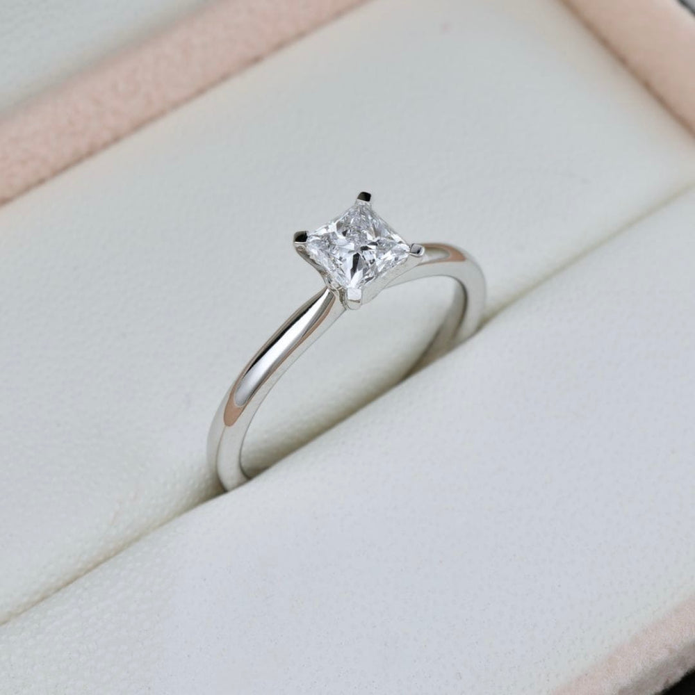 Mathieu Blanchard Bagues Bague solitaire diamant princesse 0,5 ct