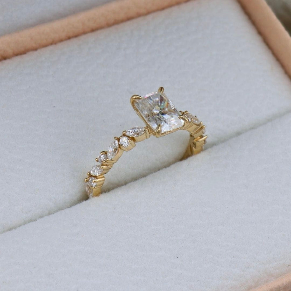 Mathieu Blanchard Bagues Bague solitaire - Diamant Radiant & Marquise
