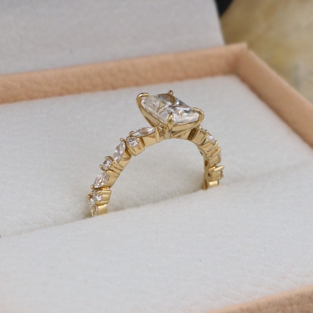 Mathieu Blanchard Bagues Bague solitaire - Diamant Radiant &amp; Marquise