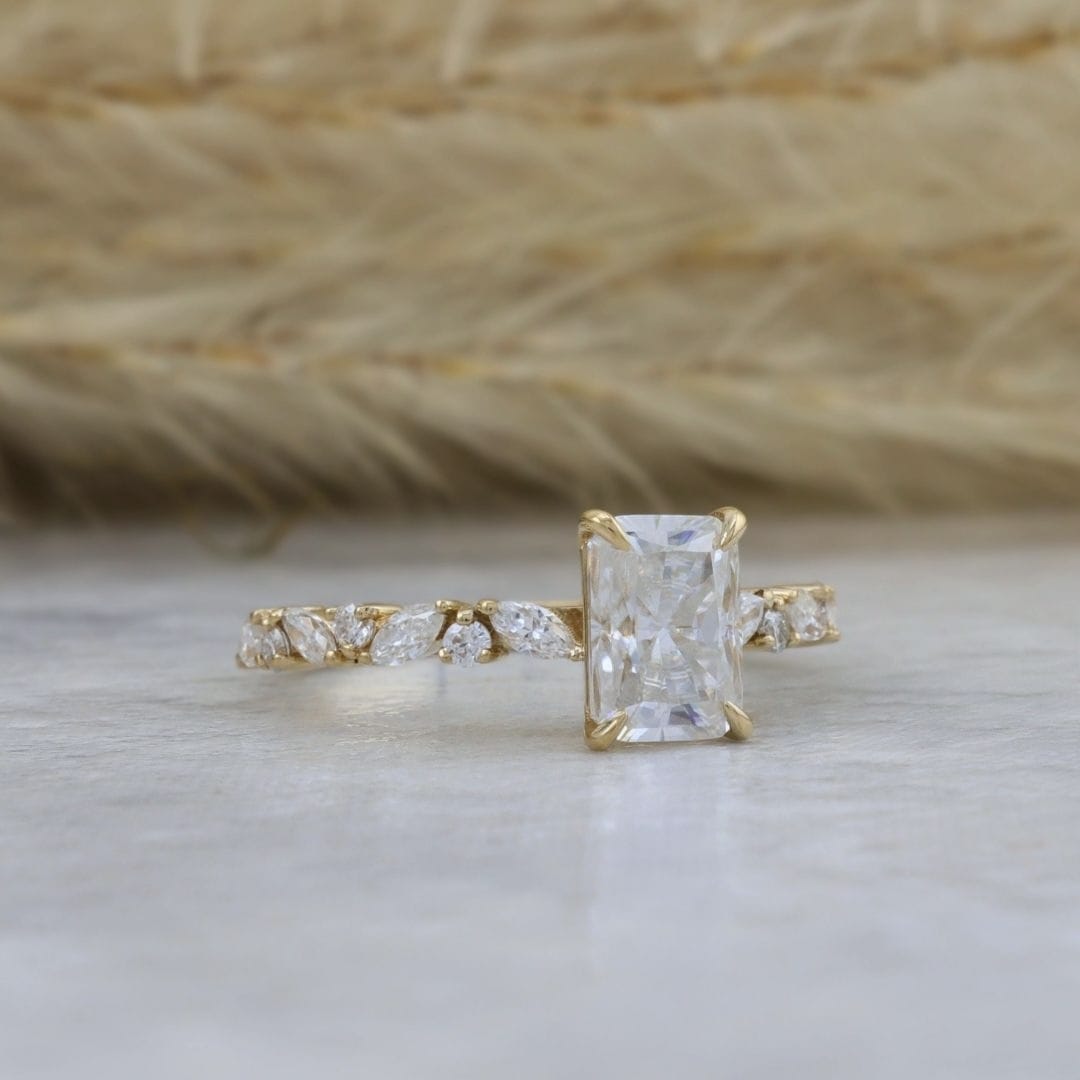 Bague solitaire Diamant Radiant &amp; Marquise Mathieu Blanchard Bagues Bague de fiançailles radiant 1ct &amp; Marquise | Mathieu Blanchard Mathieu Blanchard Joaillerie