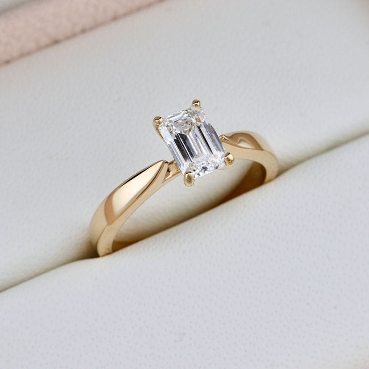 Mathieu Blanchard Bagues Bague solitaire Émeraude en or 14K - 18K et diamant 1 ct