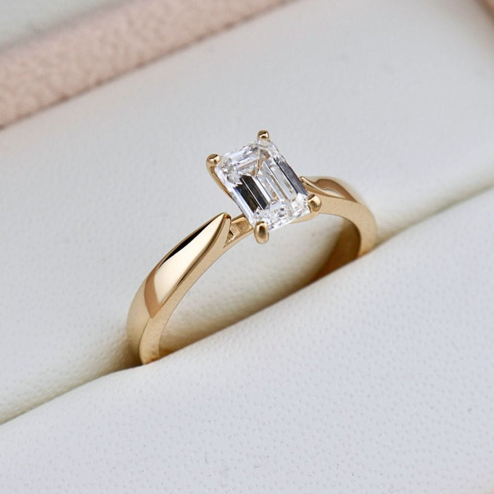 Mathieu Blanchard Bagues Bague solitaire Émeraude en or 14K - 18K et diamant 1 ct