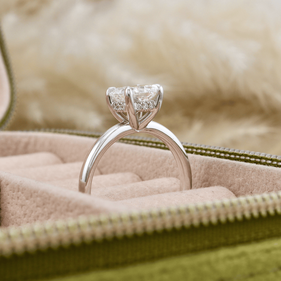 Mathieu Blanchard Bagues Bague Solitaire Halo Diamant Cushion 1.5 ct